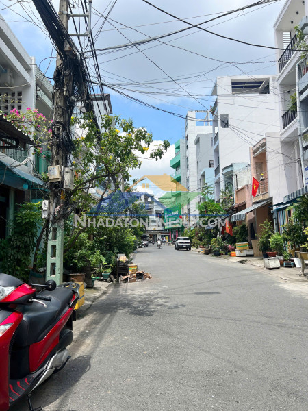 Nhà cấp 4 hẻm vip đường âu dương lân p2q8. giá: 8.5 tỷ