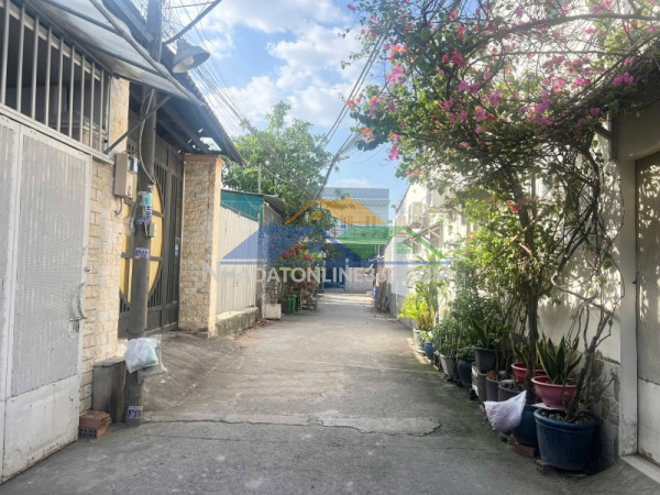 Bán nhà 3 tầng 4pn linh đông – hẻm xe hơi, 52m² ở ngay – chỉ 2.65 tỷ cực rẻ