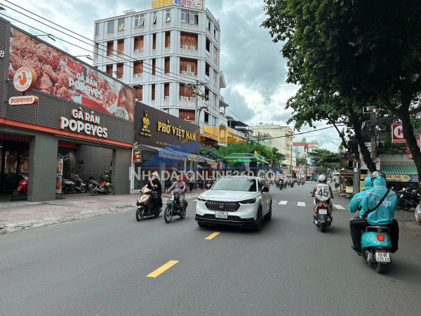 Bán chdv ngang 7m 5 tầng đường 10m lê đức thọ 105m2 17pn đi bộ...