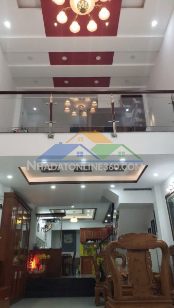 Nhà chính chủ gửi bán 1 sẹc đ.số 30 hxt 93m2 5 tầng mới dt 20 triệu gần chợ hơn 9 tỷ