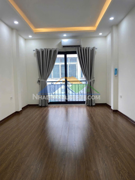 Cho thuê nhà nguyên căn 612 đê la thành 40m² x 5 tầng 3 ngủ, 4 wc,...