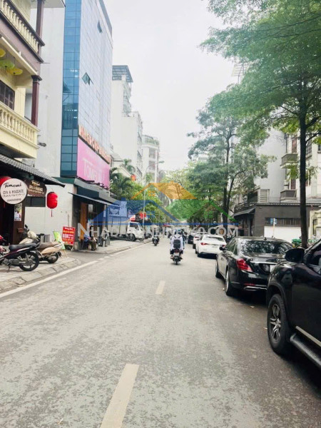 Bán ccmn 50m 7 tầng mới xây , full nội thất , lô góc siêu thoáng , dịch vọng , cầu giấy