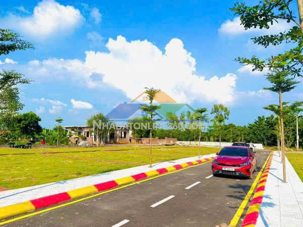 Nhỉnh 2tỷ sở hữu đất phú cát, hoà lạc diện tích 100m2 full thổ cư, sẵn sổ