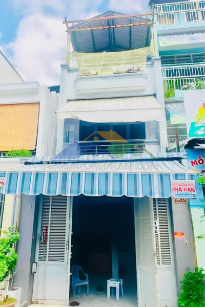 Mt sát đầm sen – liên thông tô hiệu – luỹ bán bích – 3 tầng – 4pn – 80m 0 qhlg