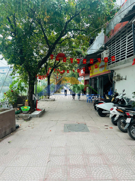 Chỉ 233 triệu m có nhà ngõ 135 đội cấn 33m 5 tầng gần hồ đầm tròn giá 7.6 tỷ 0878168006