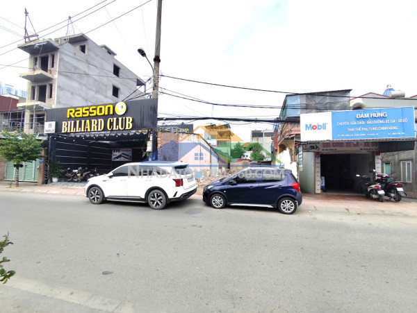 Đất mặt đường thiên lôi gần trại lẻ, 228m, ngang 8m, giá 100 tr/m