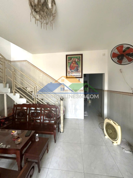 Mặt tiền kinh doanh gần vincom lê văn việt – 186m² – giá chỉ 9.8 tỷ (~50tr/m²) – hàng hiếm cho nhà đầu tư