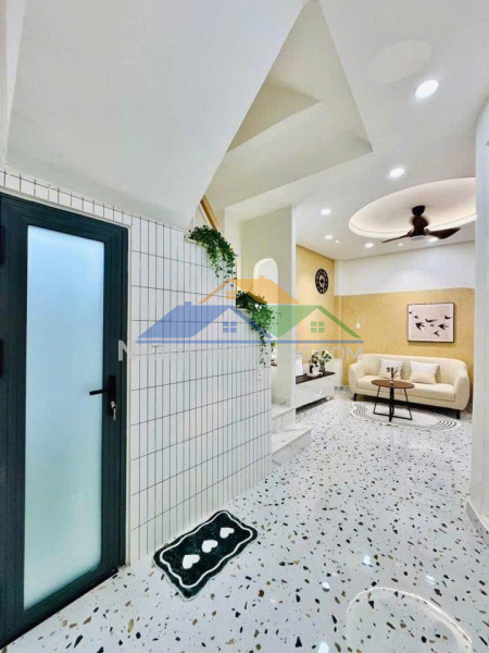 Bán nhà đẹp - tặng full nội thất - phú nhuận - lê tự tài - hẻm thông - 4pn lớn - bán 6.7 tỷ - tl ngon