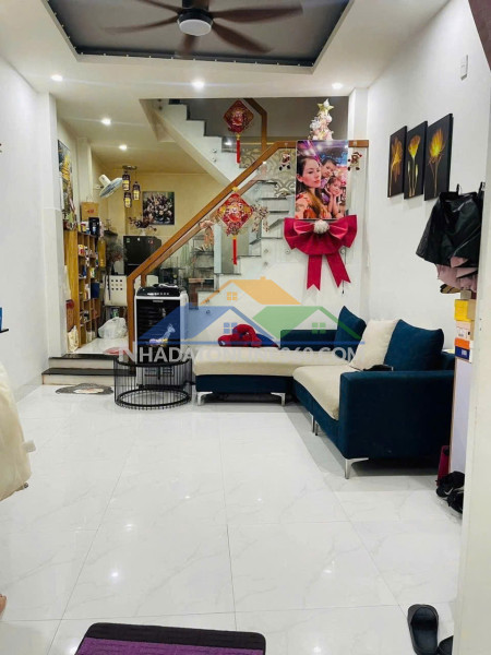 Bán nhà gác lửng cách 50m tới tôn đản.