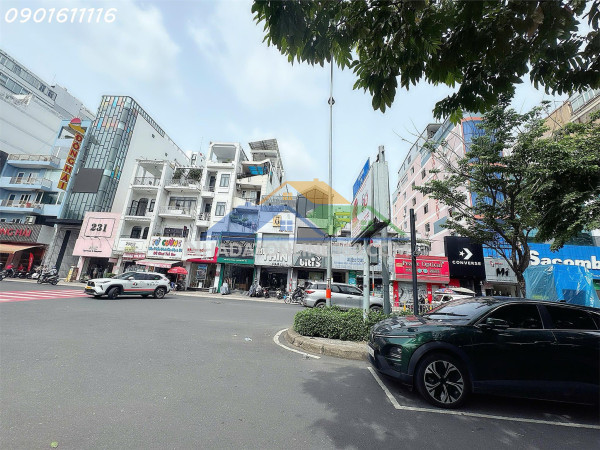 Hiếm nhà bán - mặt tiền kinh doanh 25m đường trần hưng đạo, quận 5 - dt 4m*16m - vị trí đẹp nhất chào bán