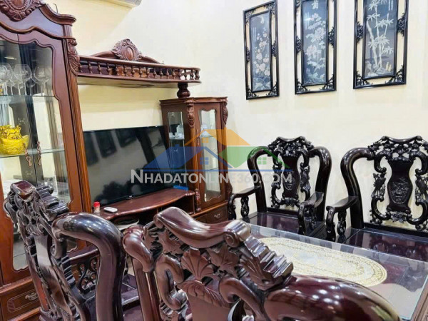 Bán nhà bát đàn, 85m2, 3 tầng, mặt tiền 3.3m, 23.5 tỉ, kinh doanh homestay đỉnh