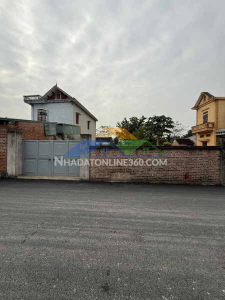 Chính chủ cần bán đất ở thôn 6 phú cát đường nhựa, cách mặt đường đôi vành đai kcn 20m, gần nhà máy in tiền quốc gia.