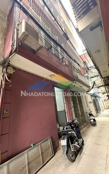 Cho thuê nhà ngõ 230 định công 4 tầng x 40m2, 3 ngủ, 10 triệu vào...