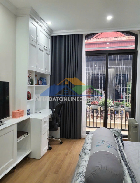 Bán nhà ngõ bảo khánh, 15m2, 5 tầng, 15.5 tỷ, kinh doanh đỉnh, dòng tiền 35 tr/tháng