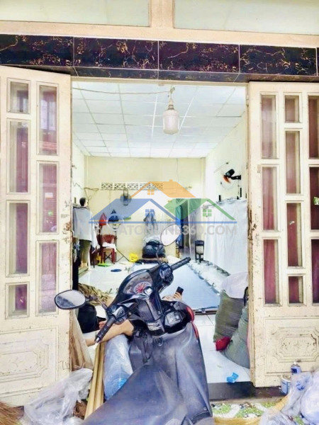 Gò dầu – hẻm xe hơi – cách mặt tiền 1 căn – 68m – giá 6.x