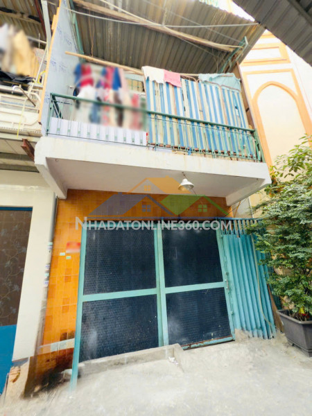 Nhà hẻm 157 dương bá trạc cách mặt tiền đường lớn chỉ 100m