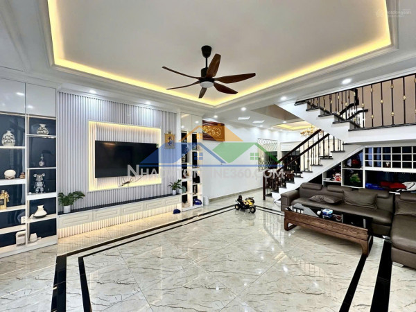 Bán nhà khúc thừa dụ - 75m 4 tầng, ô.tô đỗ cửa, đẹp như mới, giá 6.68 tỉ