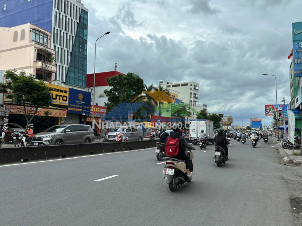 Gấp bán nhà 115m2 ngang 5.5m 4 lầu hẻm 409 nguyễn oanh gần chợ an nhơn kd tốt 15.x tỷ.