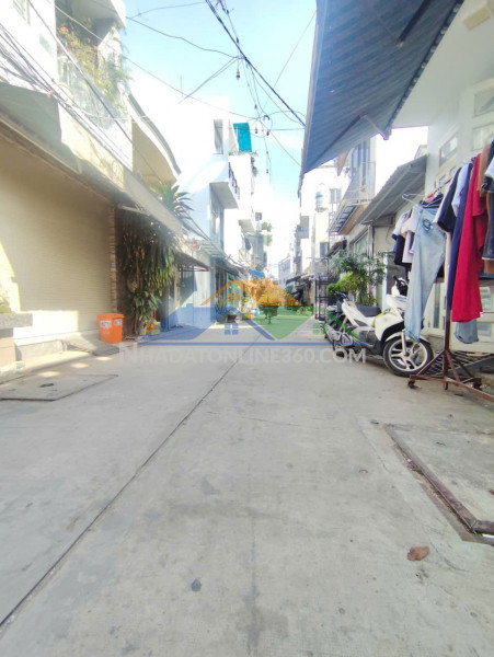 Bán gấp nhà đ số 11 giáp tân phú gần chợ 26/3 hẻm 6m ô tô đậu cửa 52m2 -2 tầng 4 tỷ 7