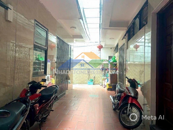 Hoàng hoa thám dt 35m x5 tầng 7,8 tỷ ngõ thông,rộng,gần ô tô,full nội thất