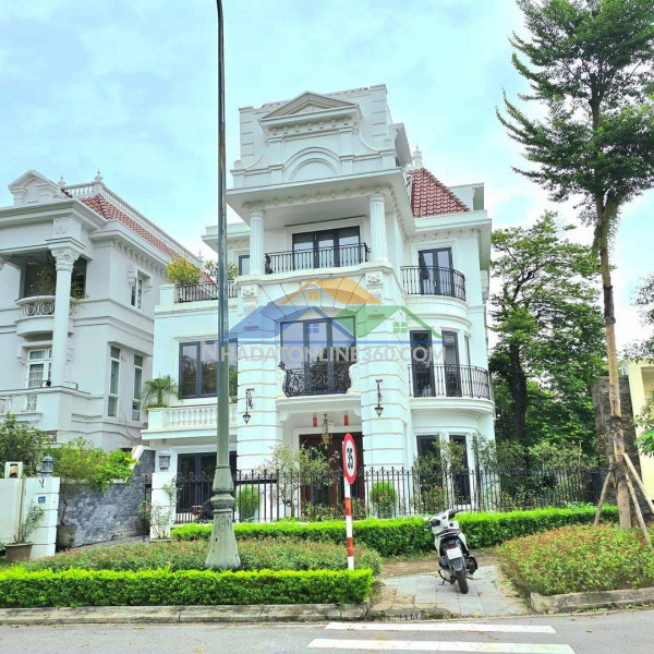 ????tòa văn phòng vip mặt phố la thành, ba đình 80m2 9t mt 5m, chỉ...