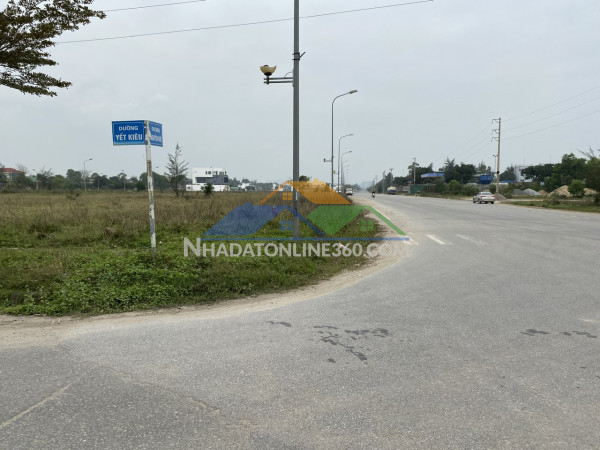 Chính chủ bán đất mặt tiền đường nguyễn huệ, thị xã cửa lò, nghệ an (thuộc dự án kđt nguyễn sinh cung)