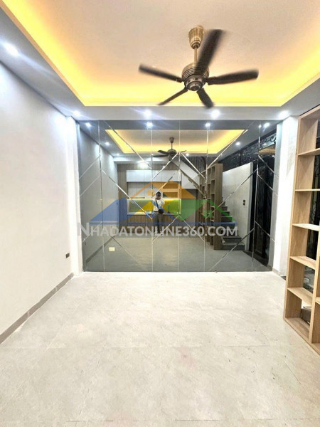 NHÀ ĐẸP, HIẾM - TRUNG TÂM BA ĐÌNH - NỘI THẤT XỊN - DỌN VÀO...