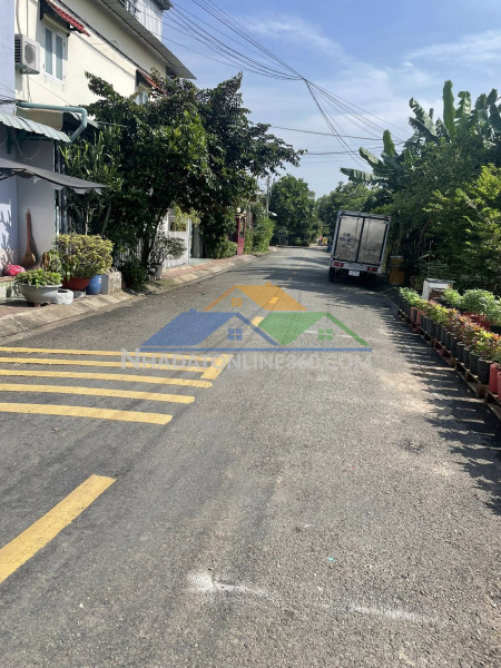 Bán đất mặt tiền đường 5x18m giá 5 tỷ đường đông thạnh 7-3