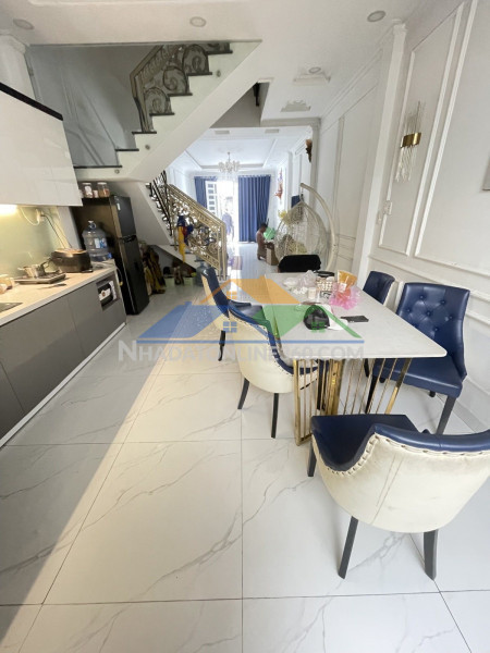 Mặt tiền nguyễn lộ trạch, giáp gò dầu – 4x22m, 86m2, 2 tầng – 8.3 tỷ tl có giá tốt