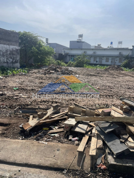 Bán lô góc 2 mặt tiền 8.2x16,5m giá 5,5 tỷ đường đông thạnh 7-3