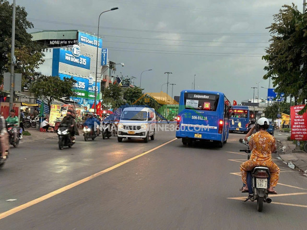 Giá rẻ chỉ 18 tỷ hơn có mtkd 4 lầu ngang 5m ngay lê văn khương q12 155m2 gần bx buýt.