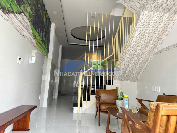 Bán gấp nhà tân phong cách cổ điển trước mặt đường lê thị my - trần văn mười