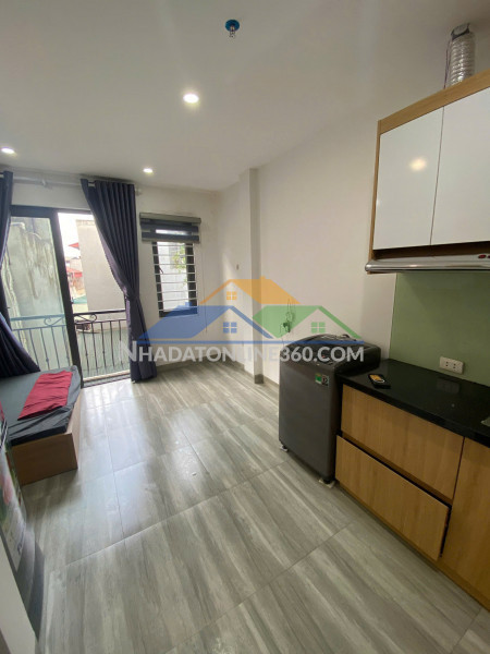 Cho thuê ccmn đẹp thoáng sáng ban công 16 phạm ngọc thạch