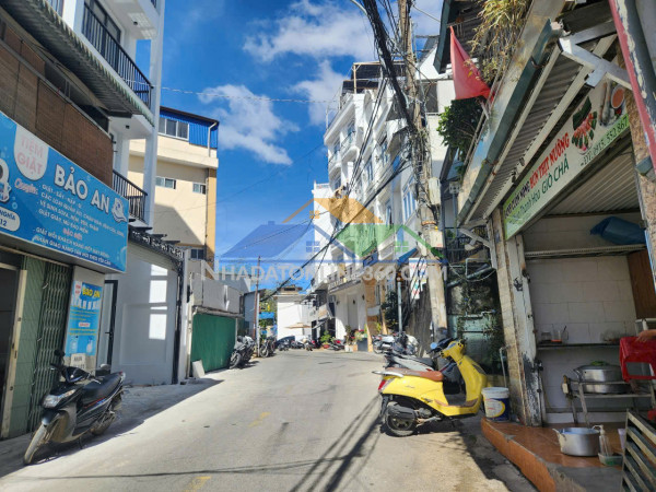 Cho thuê nhà nguyên căn măt tiền đường nguyễn thi nghĩa. p 2 tp đà lat