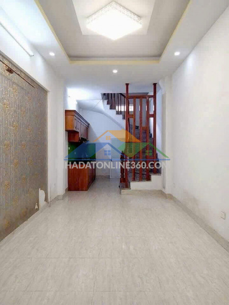 Cho thuê nhà ngõ nguyễn khoái, 30m² x 4 tầng,  3pn, 9 triệu kd online, vp, ở gđ, nhóm