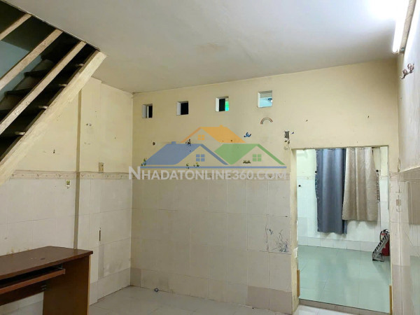 Nhà hẻm thẳng tùng thiện vương p13q8, giá : 5 tỷ (t/l)