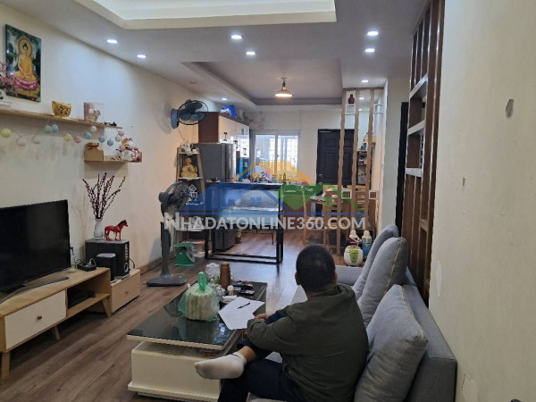 Bán chung cư ct9 định công 72m chỉ 5,9 tỷ, đủ nội thất, nhà...