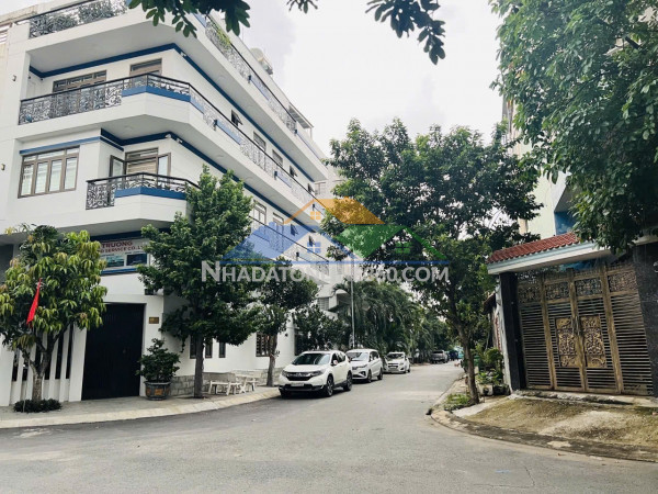 Bán biệt thự 5 tầng  - bình thạnh - đặng thùy trâm - 120m - mặt tiền 10m - vip - có hầm - 7pn lớn - than máy - 22 tỷ - tl mạnh