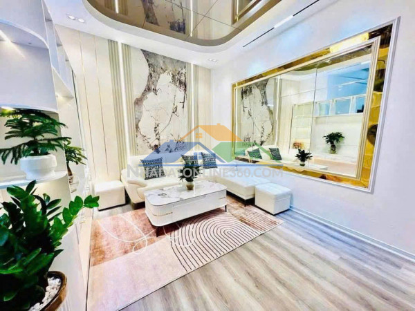 Đê la thành nhà đẹp – dân xây – full nội thất – 15m ra phố – hiếm nhà bán- 36m, 6 tầng, mặt tiền 8.4 m, 7.9 tỷ