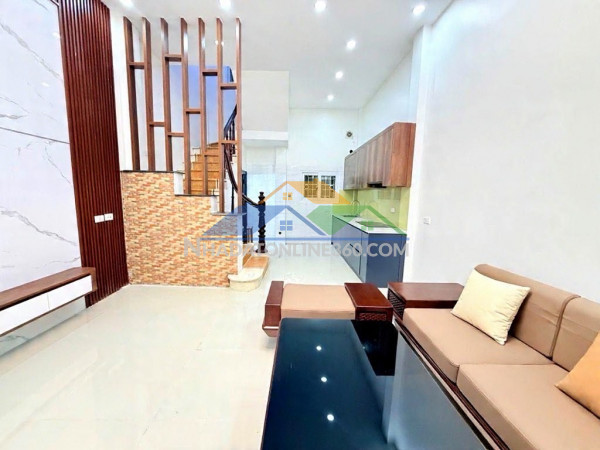 Thụy khuê dt 36m x mt 4m2 -5 tầng dân xây 7,99 tỷ 2 thoáng,ngõ thông hồ tây