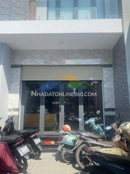 Giảm giá bán gấp nhà 1 trệt – 2 lầu – sân thượng mặt tiền đường phó cơ điều, phường phước hậu, vĩnh long