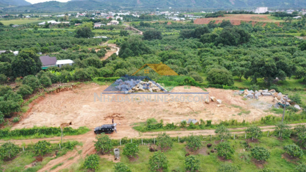 Đất thổ cư cam lâm giá đấu tư 6.5tr/m2, dối diện cụm công nghiệp suối dầu. đường 8m zalo7-53.53.53o