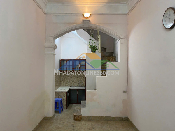 Cho thuê nhà ngõ nguyễn lương bằng 20m² × 4 tầng, 2pn 2vs. 8tr/tháng.