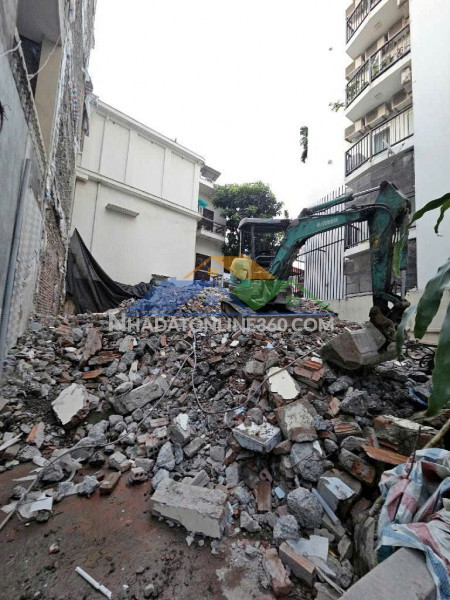 Cần tiền bánnhà đẹp ô tô đỗ gần, 50  met * 4 tầng. nhỉnh 10 tỷ – kv cầu phùng khoang lh 0972.078.667