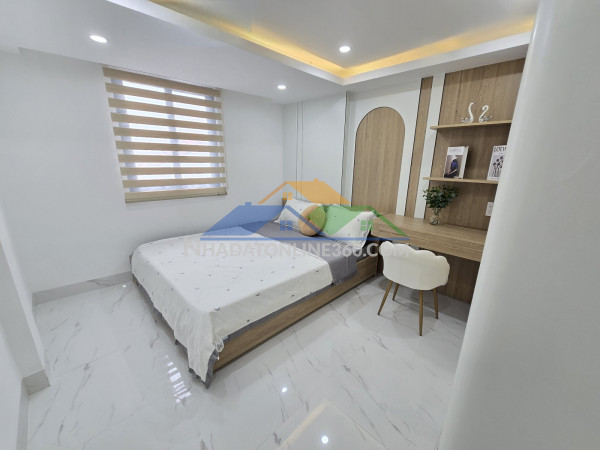 Bán nhà kiệt lê độ gần aeon mall 33m2 3 phòng ngủ giá 3,9 tỷ