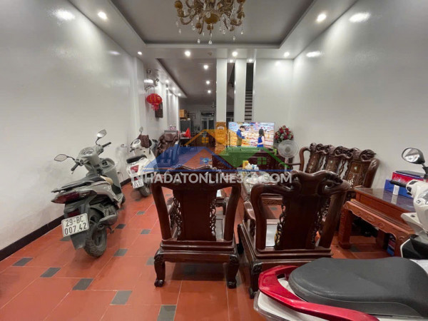 Làng việt kiều châu âu 76m phân lô, vỉ hè, ô tô đỗ ngày đêm 24,5 tỷ