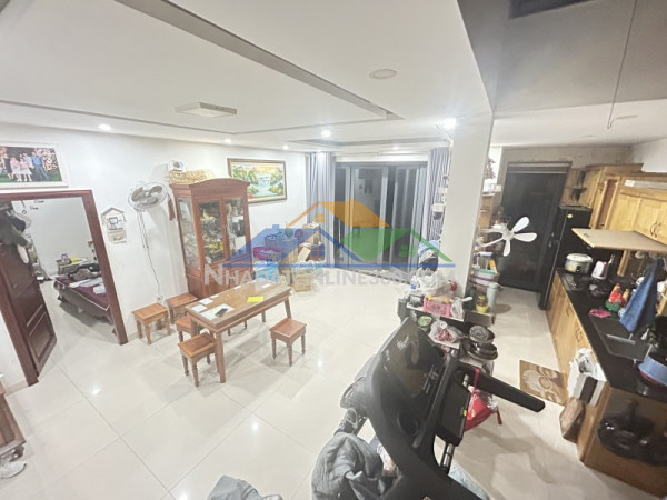 ♪ mt núi thành, 230m2, ngang 8.2m, 3 mặt thoáng, đoạn khu đại...