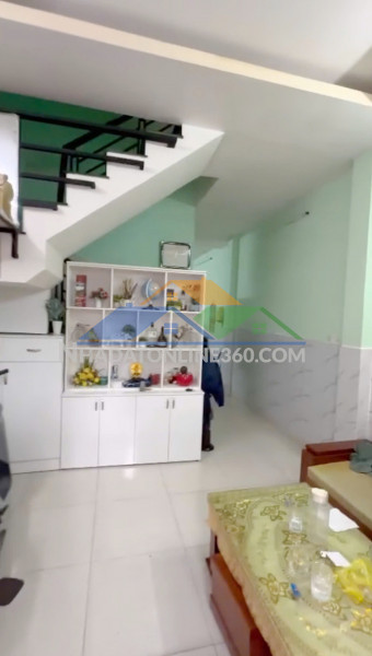 Bán nhà 3 tầng hẻm thẳng 125 nguyễn thị tần p2q8. giá: 4.68 tỷ