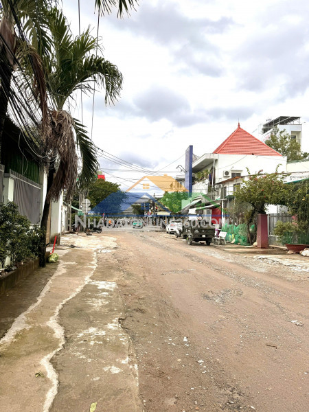 Bán 02 lô hẻm nguyễn thị định giao với đường số 28 kđt phước long, nha trang.