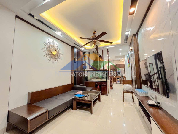 Nhà đẹp ngõ chợ khâm thiên - thoáng trước sau - 47m2 4 tầng mt 3.7m giá 9.6 tỷ